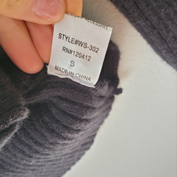 Reversible crop sweater - Picture 6 of 6